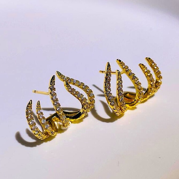 Gold 5 Prong Zircon Claw Earrings, Minimalist, Ear Climber, Ear Jacket - Picture 7 of 13